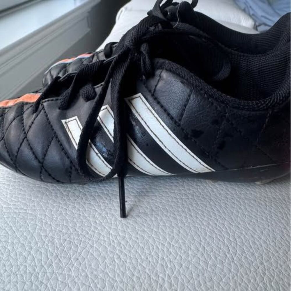 Adidas 11questra Soccer Cleats size youth 1 - Picture 2 of 5